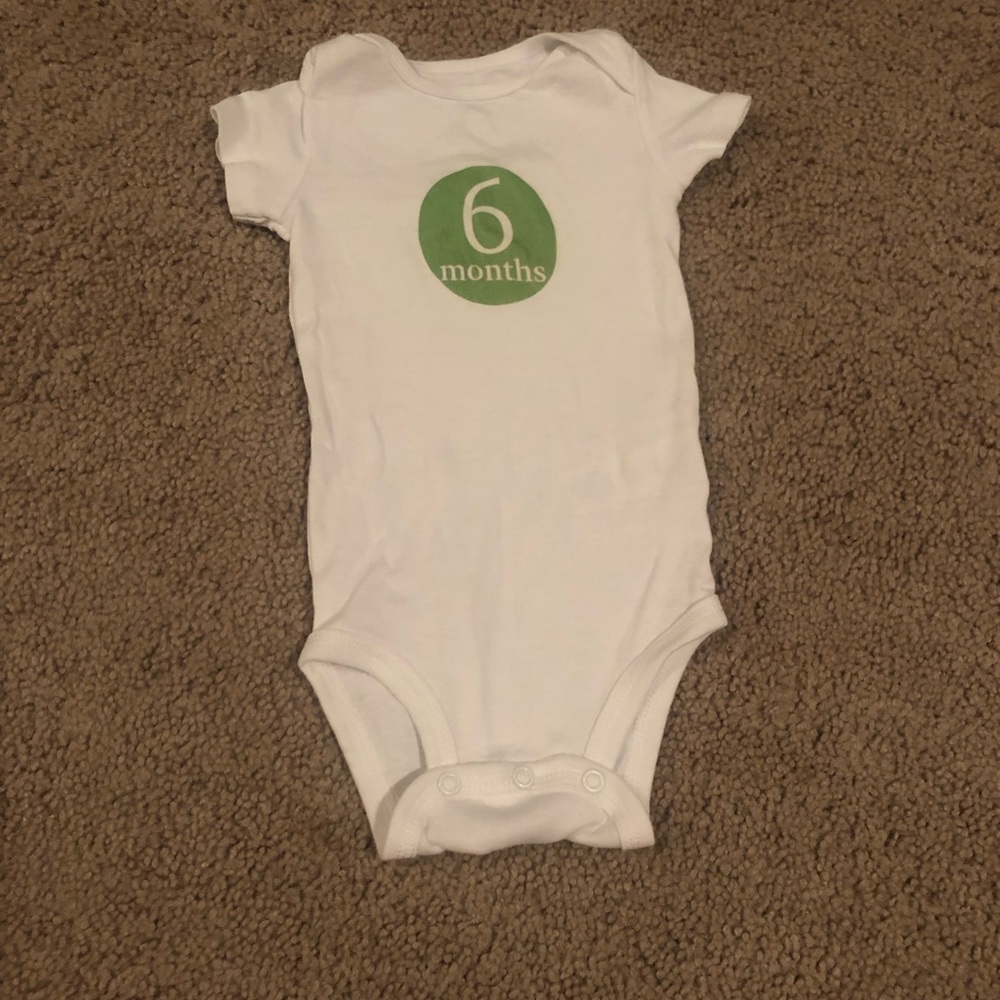Gender neutral 6 month milestone onesie size 9 mos